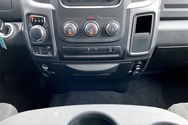 2024 RAM 1500 Classic Warlock Crew Cab 4x4 5'7' Box