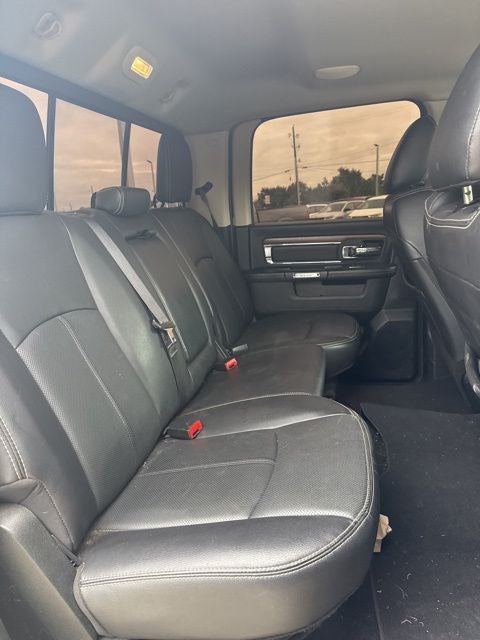 2018 RAM 1500 Laramie Crew Cab 4x4 5'7' Box