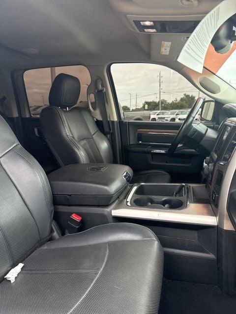 2018 RAM 1500 Laramie Crew Cab 4x4 5'7' Box