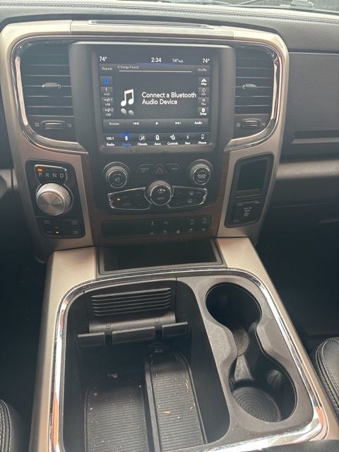 2018 RAM 1500 Laramie Crew Cab 4x4 5'7' Box