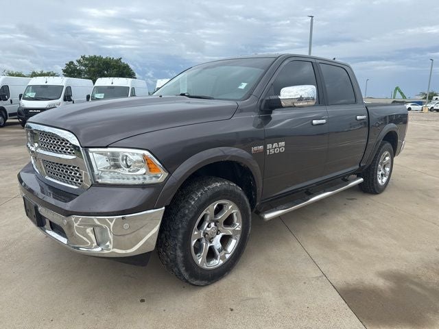 2018 RAM 1500 Laramie Crew Cab 4x4 5'7' Box