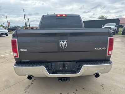 2018 RAM 1500 Laramie Crew Cab 4x4 5'7' Box