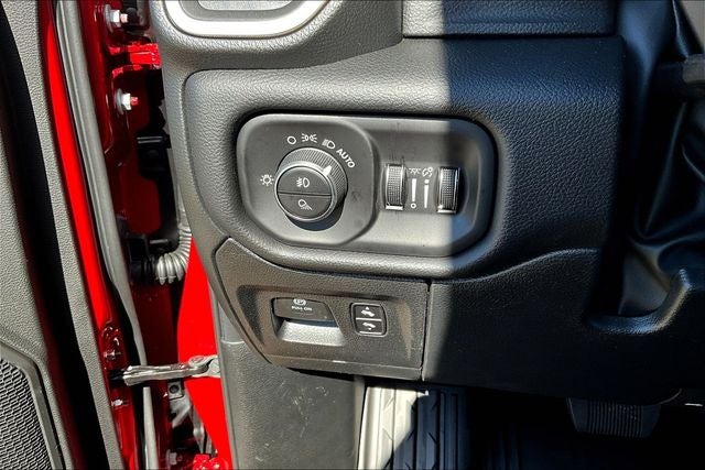 2026 RAM Ram 1500 RAM 1500 LONE STAR CREW CAB 4X2 5'7' BOX