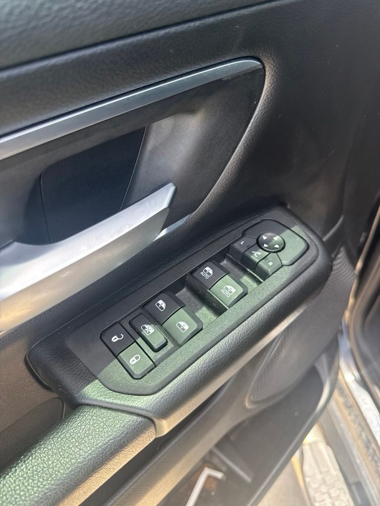 2025 RAM 1500 Lone Star Crew Cab 4x2 5'7' Box