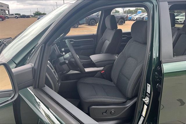 2026 RAM Ram 1500 RAM 1500 LONE STAR CREW CAB 4X2 5'7' BOX