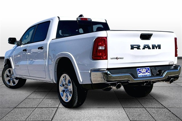 2026 RAM Ram 1500 RAM 1500 LONE STAR CREW CAB 4X2 5'7' BOX