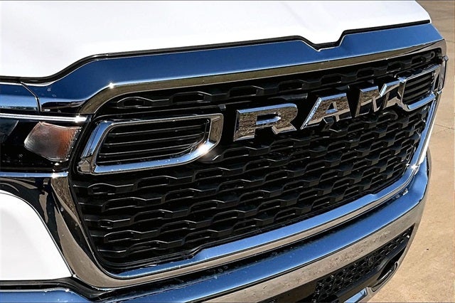 2026 RAM Ram 1500 RAM 1500 LONE STAR CREW CAB 4X2 5'7' BOX