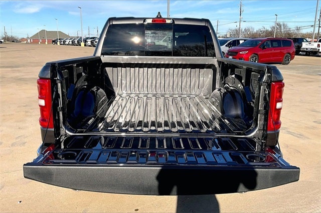 2026 RAM Ram 1500 RAM 1500 LONE STAR CREW CAB 4X2 5'7' BOX