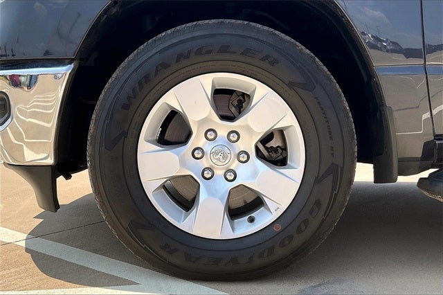 2020 RAM 1500 Big Horn Crew Cab 4x2 5'7' Box