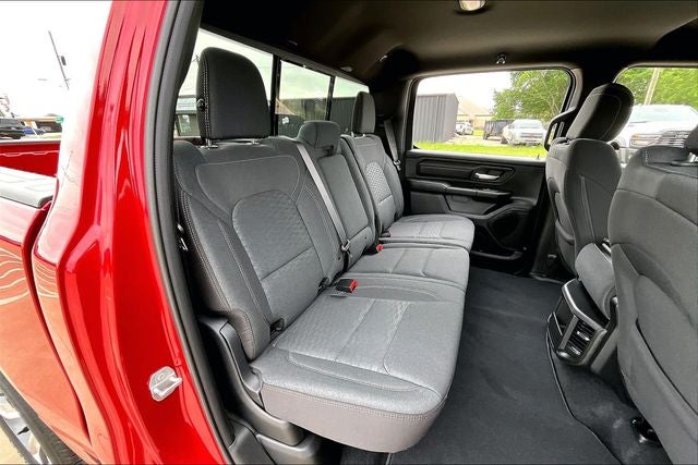 2026 RAM Ram 1500 RAM 1500 EXPRESS CREW CAB 4X2 5'7' BOX