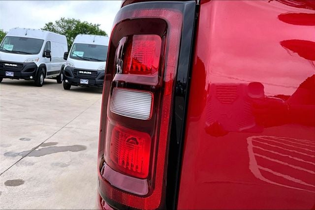 2026 RAM Ram 1500 RAM 1500 EXPRESS CREW CAB 4X2 5'7' BOX