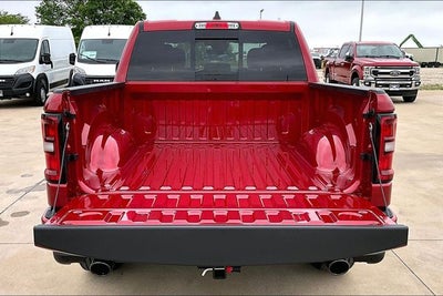 2026 RAM Ram 1500 RAM 1500 EXPRESS CREW CAB 4X2 5'7' BOX