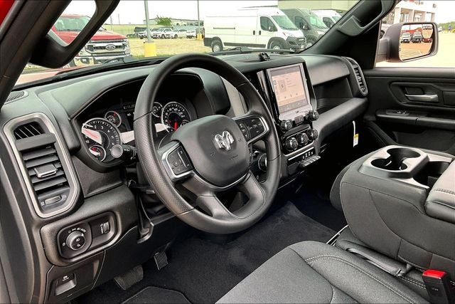 2026 RAM Ram 1500 RAM 1500 EXPRESS CREW CAB 4X2 5'7' BOX