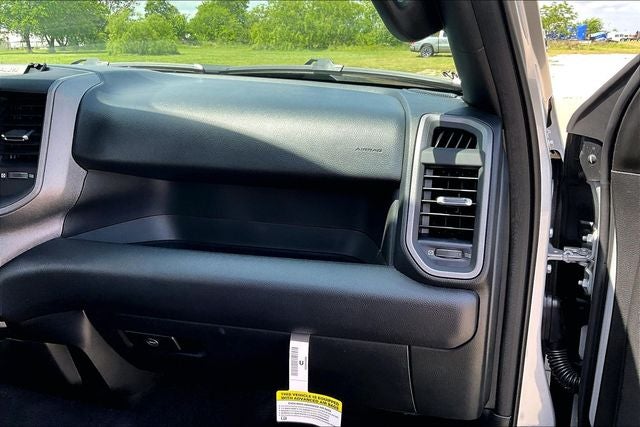 2026 RAM Ram 1500 RAM 1500 EXPRESS CREW CAB 4X2 5'7' BOX