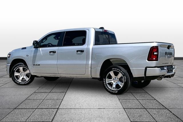 2026 RAM Ram 1500 RAM 1500 EXPRESS CREW CAB 4X2 5'7' BOX