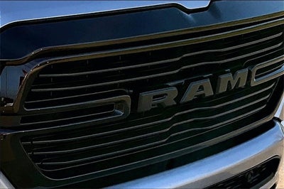 2022 RAM 1500 Laramie Crew Cab 4x2 5'7' Box