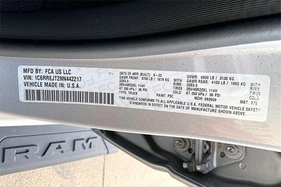 2022 RAM 1500 Laramie Crew Cab 4x2 5'7' Box