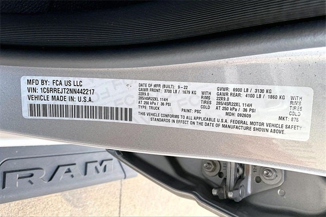 2022 RAM 1500 Laramie Crew Cab 4x2 5'7' Box