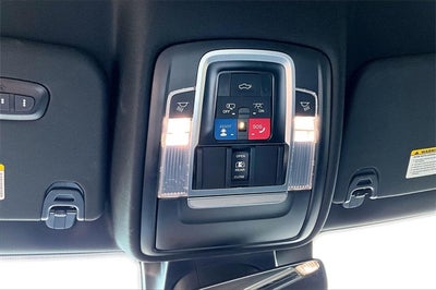 2022 RAM 1500 Laramie Crew Cab 4x2 5'7' Box