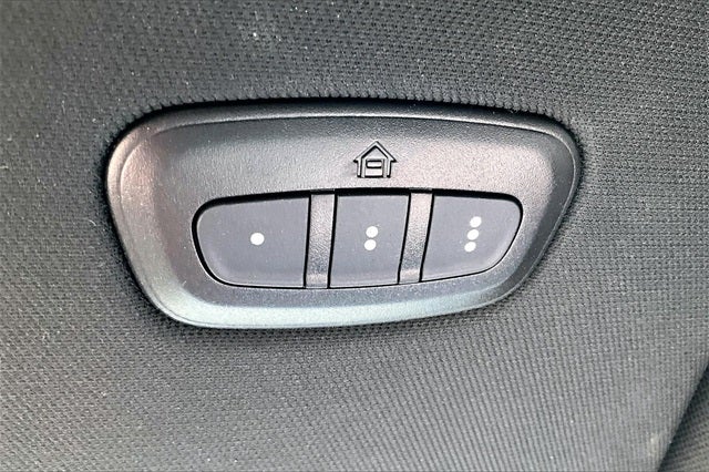 2022 RAM 1500 Laramie Crew Cab 4x2 5'7' Box