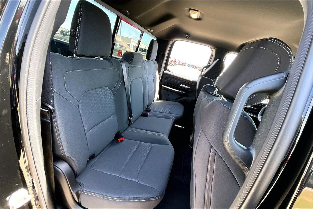 2026 RAM Ram 1500 RAM 1500 EXPRESS QUAD CAB 4X4 6'4' BOX