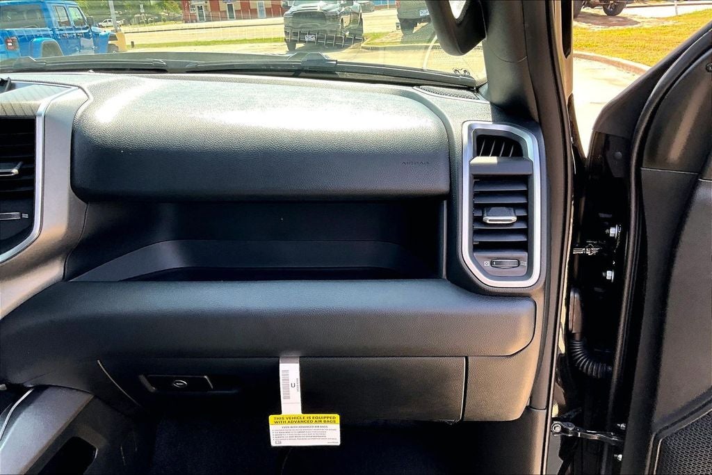2026 RAM Ram 1500 RAM 1500 EXPRESS QUAD CAB 4X4 6'4' BOX