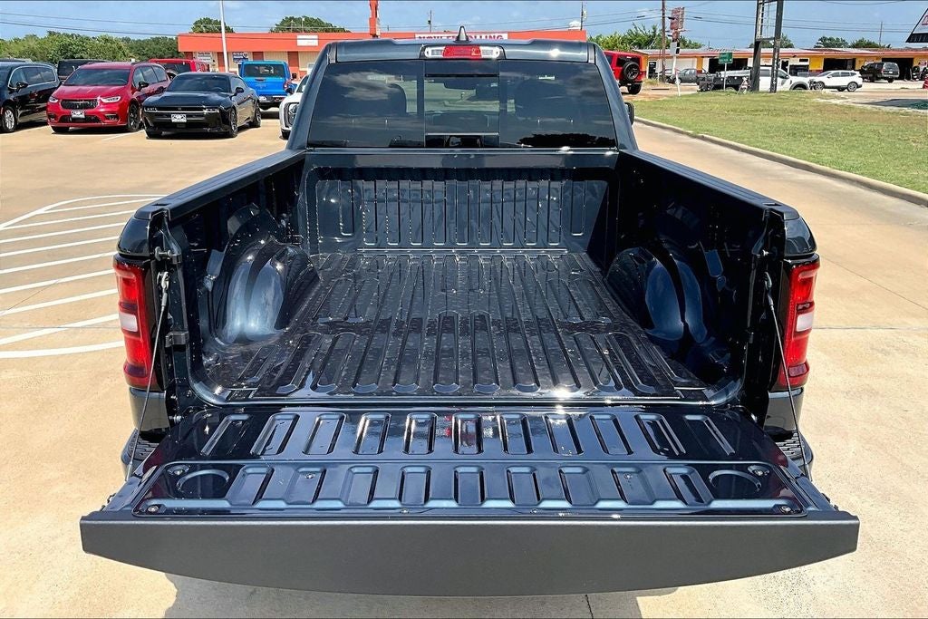 2026 RAM Ram 1500 RAM 1500 EXPRESS QUAD CAB 4X4 6'4' BOX
