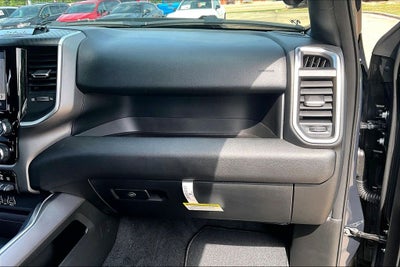 2026 RAM Ram 1500 RAM 1500 EXPRESS QUAD CAB 4X4 6'4' BOX