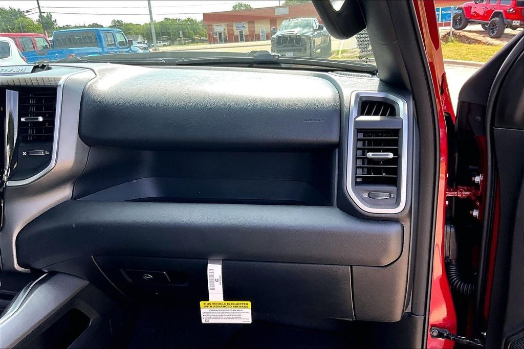 2026 RAM Ram 1500 RAM 1500 EXPRESS QUAD CAB 4X4 6'4' BOX