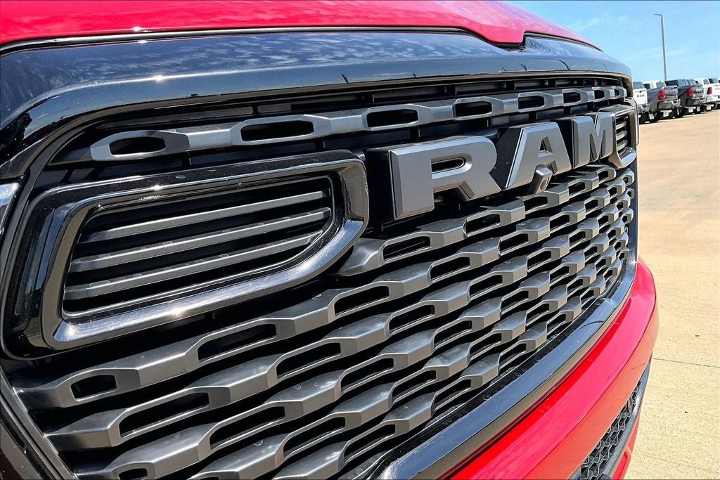 2026 RAM Ram 1500 RAM 1500 EXPRESS QUAD CAB 4X4 6'4' BOX