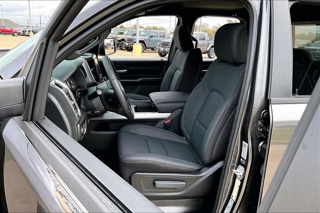 2026 RAM Ram 1500 RAM 1500 EXPRESS QUAD CAB 4X4 6'4' BOX