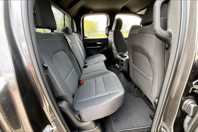 2026 RAM Ram 1500 RAM 1500 EXPRESS QUAD CAB 4X4 6'4' BOX