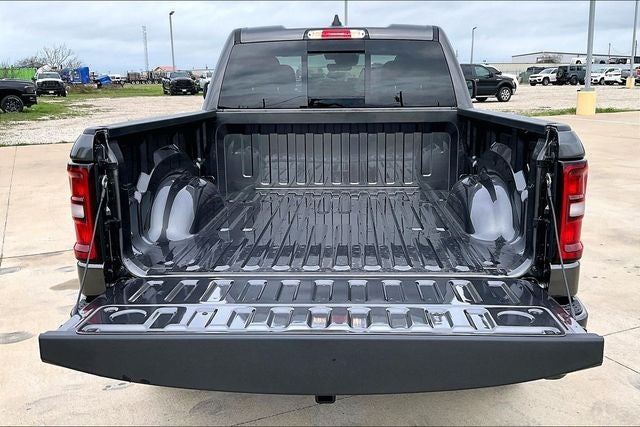 2026 RAM Ram 1500 RAM 1500 EXPRESS QUAD CAB 4X4 6'4' BOX