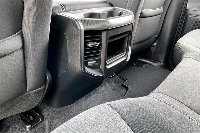 2026 RAM Ram 1500 RAM 1500 EXPRESS QUAD CAB 4X4 6'4' BOX