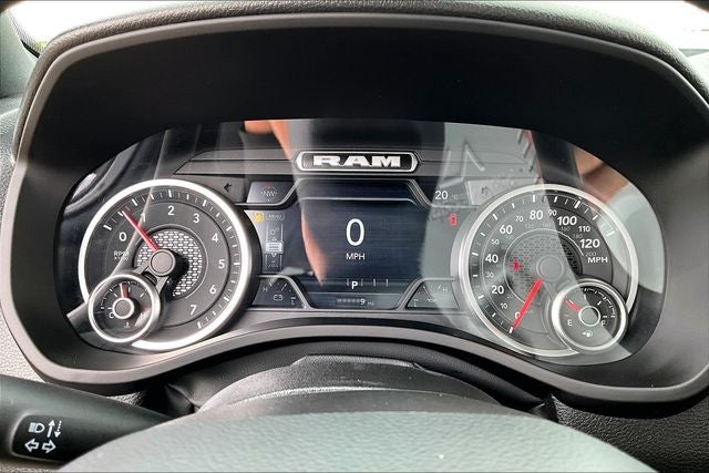 2026 RAM Ram 1500 RAM 1500 EXPRESS QUAD CAB 4X4 6'4' BOX