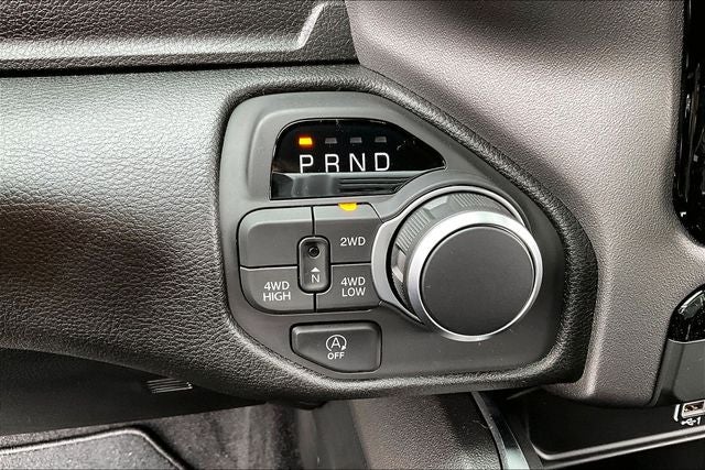 2026 RAM Ram 1500 RAM 1500 EXPRESS QUAD CAB 4X4 6'4' BOX