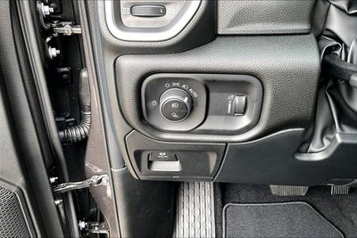 2026 RAM Ram 1500 RAM 1500 EXPRESS QUAD CAB 4X4 6'4' BOX