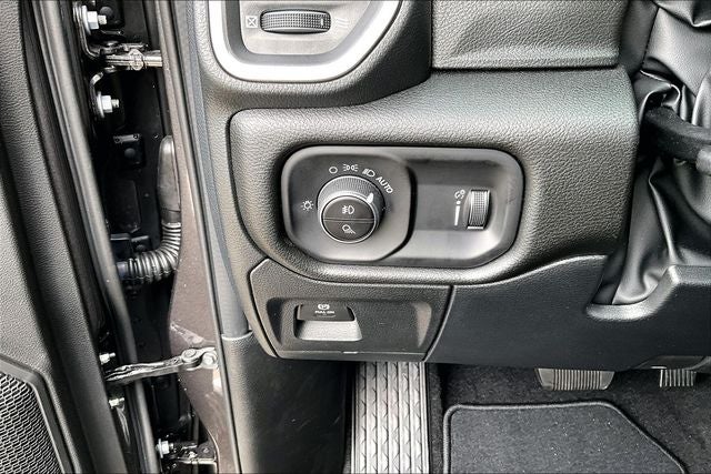 2026 RAM Ram 1500 RAM 1500 EXPRESS QUAD CAB 4X4 6'4' BOX