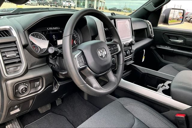 2026 RAM Ram 1500 RAM 1500 EXPRESS QUAD CAB 4X4 6'4' BOX