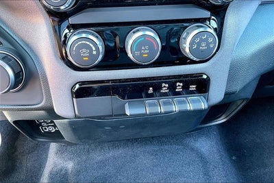 2026 RAM Ram 1500 RAM 1500 TRADESMAN CREW CAB 4X4 5'7' BOX