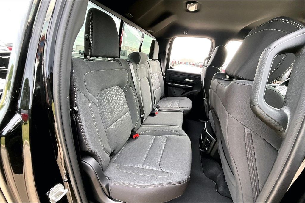2026 RAM Ram 1500 RAM 1500 EXPRESS QUAD CAB 4X2 6'4' BOX