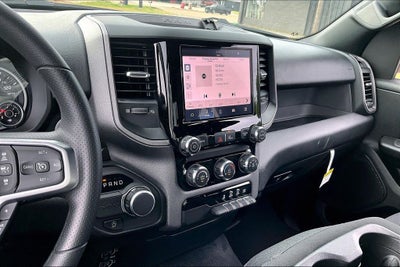 2026 RAM Ram 1500 RAM 1500 EXPRESS QUAD CAB 4X2 6'4' BOX
