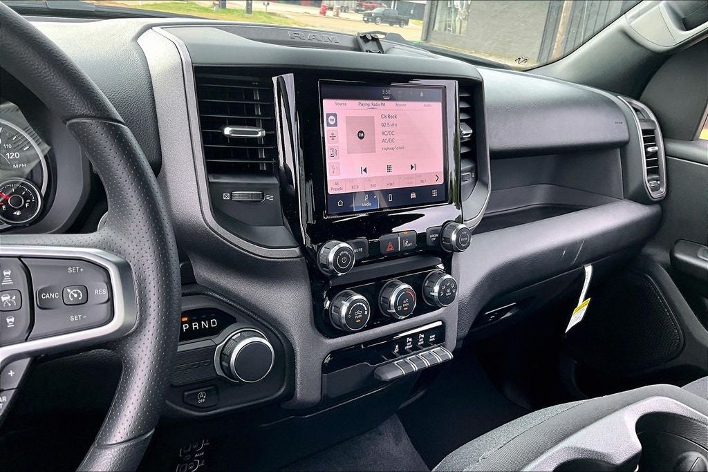 2026 RAM Ram 1500 RAM 1500 EXPRESS QUAD CAB 4X2 6'4' BOX