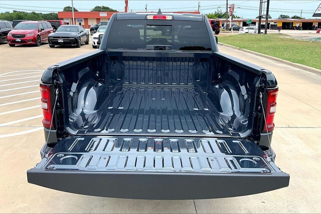 2026 RAM Ram 1500 RAM 1500 EXPRESS QUAD CAB 4X2 6'4' BOX