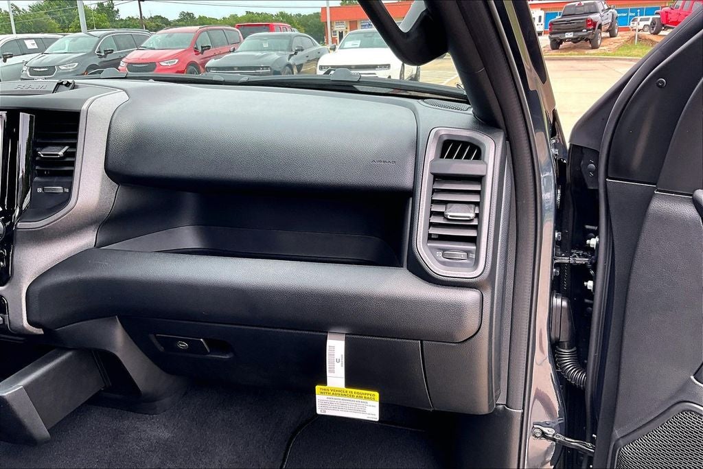 2026 RAM Ram 1500 RAM 1500 EXPRESS QUAD CAB 4X2 6'4' BOX