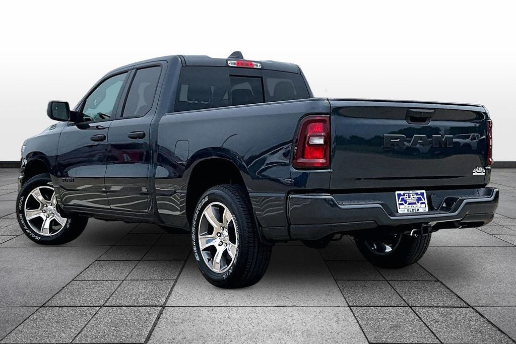 2026 RAM Ram 1500 RAM 1500 EXPRESS QUAD CAB 4X2 6'4' BOX