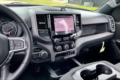 2026 RAM Ram 1500 RAM 1500 EXPRESS QUAD CAB 4X2 6'4' BOX