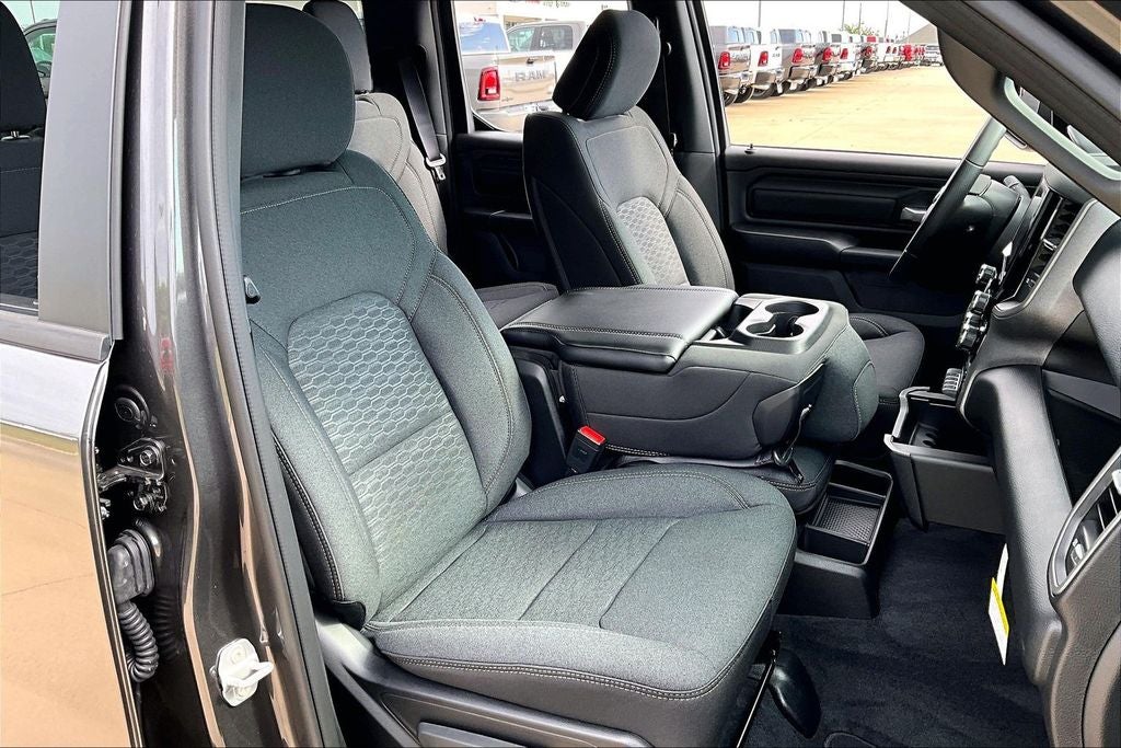 2026 RAM Ram 1500 RAM 1500 EXPRESS QUAD CAB 4X2 6'4' BOX
