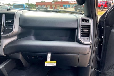 2026 RAM Ram 1500 RAM 1500 EXPRESS QUAD CAB 4X2 6'4' BOX