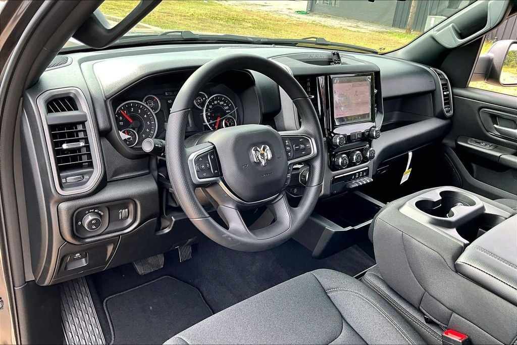2026 RAM Ram 1500 RAM 1500 EXPRESS QUAD CAB 4X2 6'4' BOX